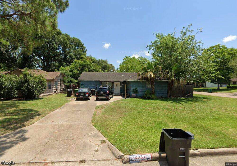 10931 Eddyrock St, Houston, TX 77089 - photo 1
