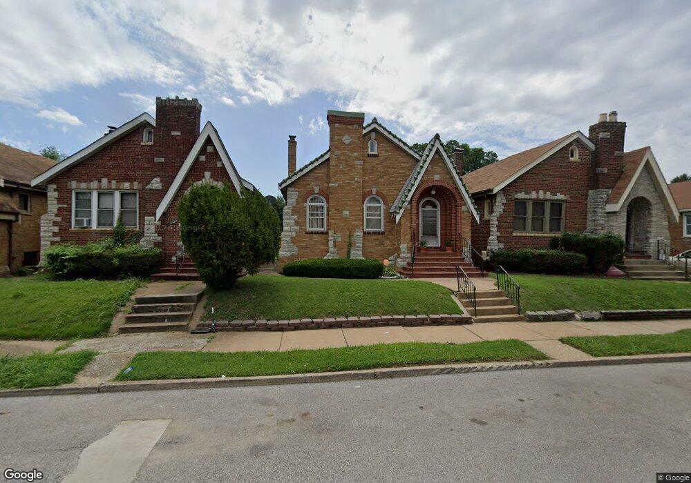 4634 Penrose St, Saint Louis, MO 63115 - photo 1
