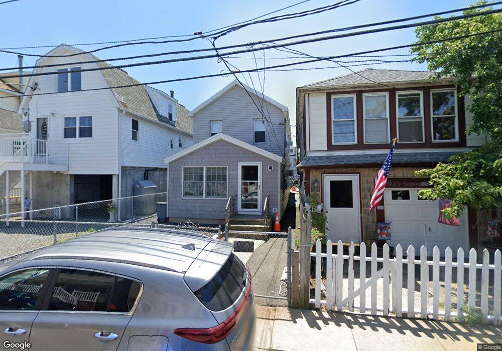 46 W 10th Rd, Broad Channel, NY 11693 - photo 1