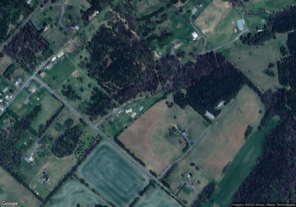 102 Waxwing Ln, Strasburg, VA 22657 - photo 1