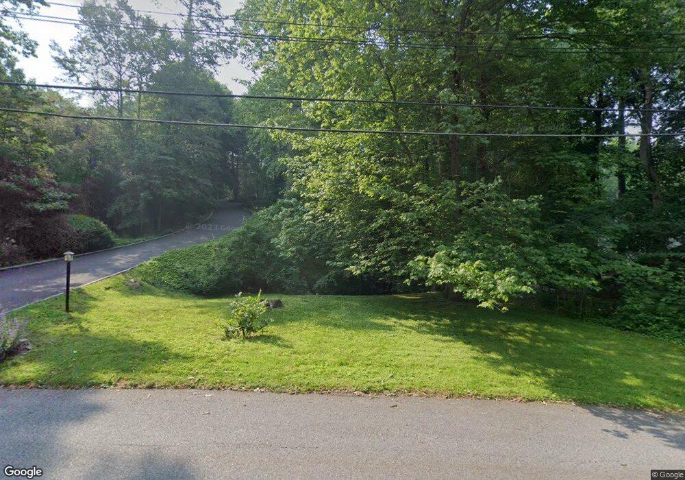 5 Neustadt Ln, Chappaqua, NY 10514 - photo 1