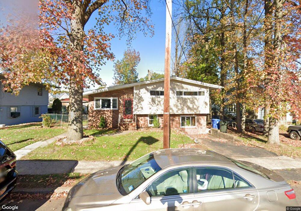 10 Warwick St, Iselin, NJ 08830 - photo 1