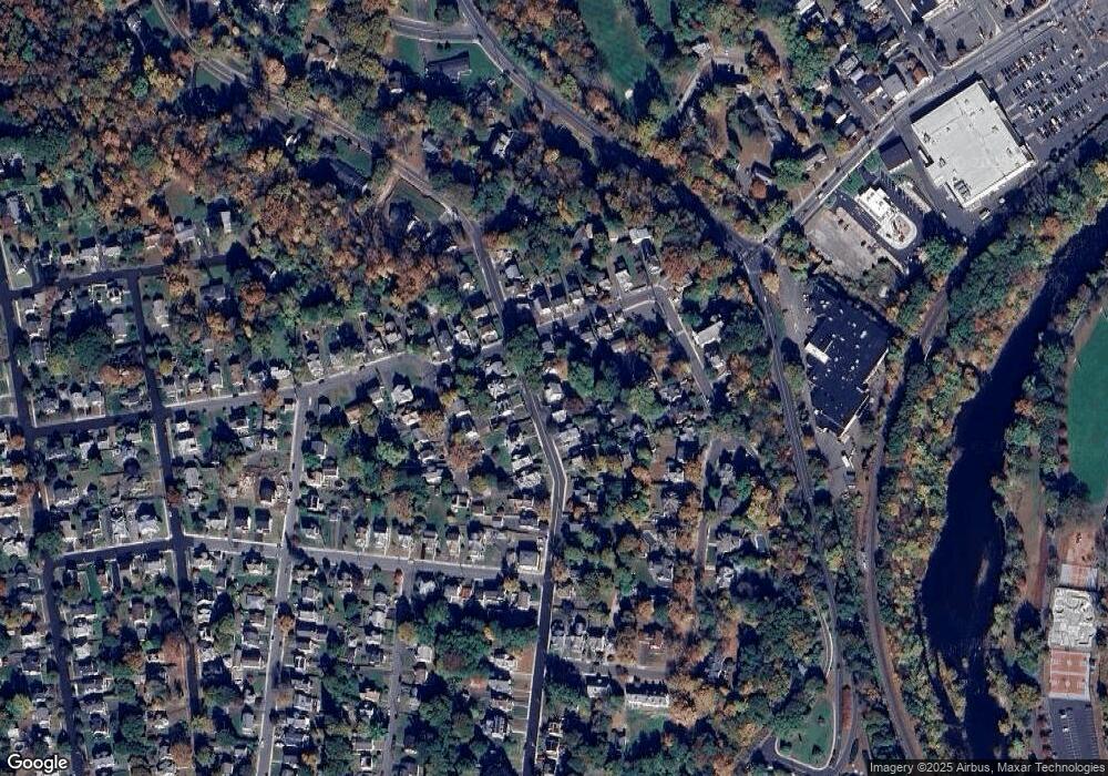 337 Hillside Ave, Naugatuck, CT 06770 - photo 1