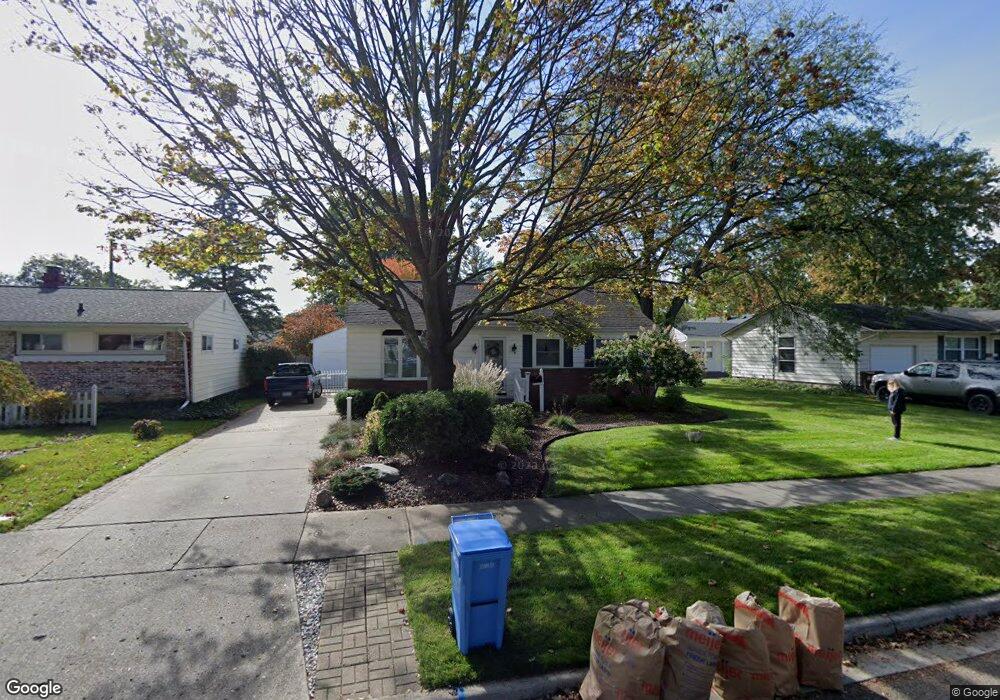 1723 Holly Way, Lansing, MI 48910 - photo 1