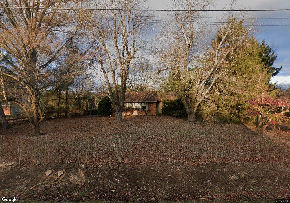 19377 Evergreen Mills Rd, Leesburg, VA 20175 - photo 1