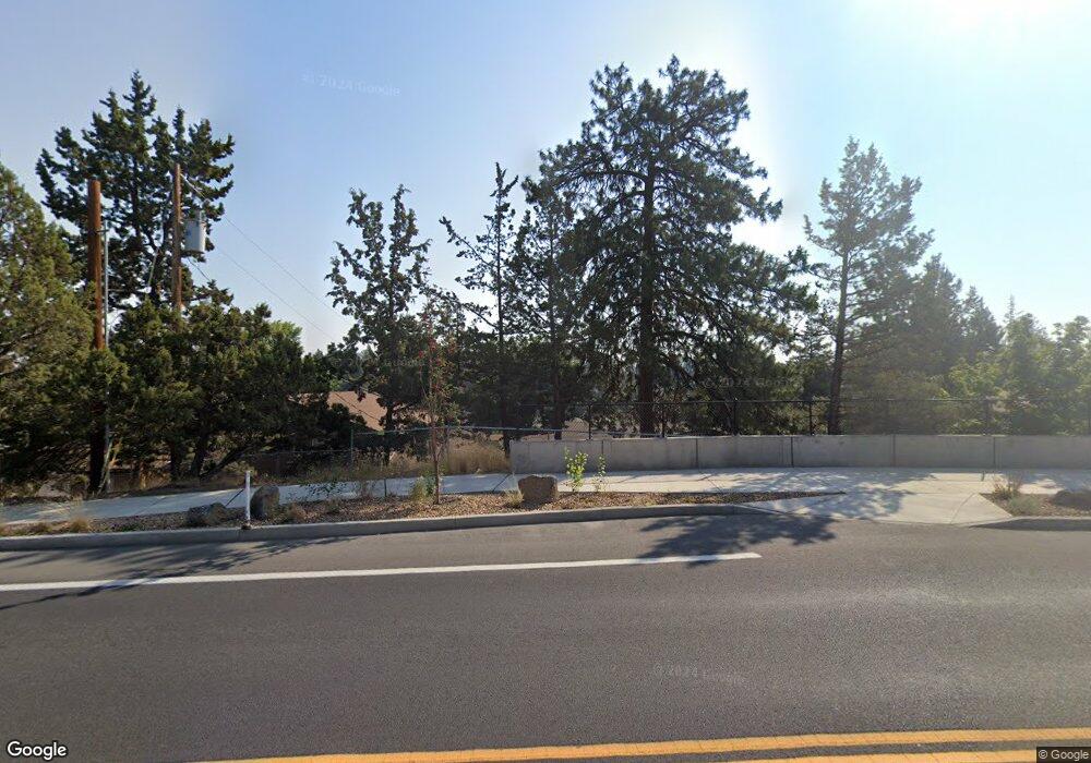 1515 SE Skylark Dr, Bend, OR 97702 - photo 1