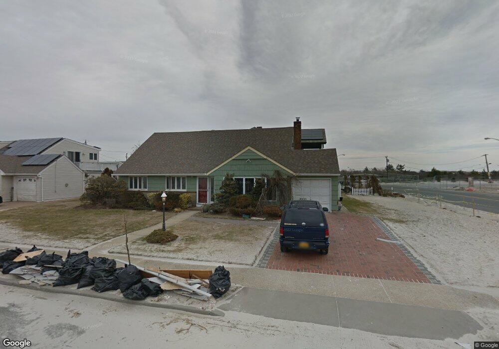2 Carousel Ln, Lido Beach, NY 11561 - photo 1