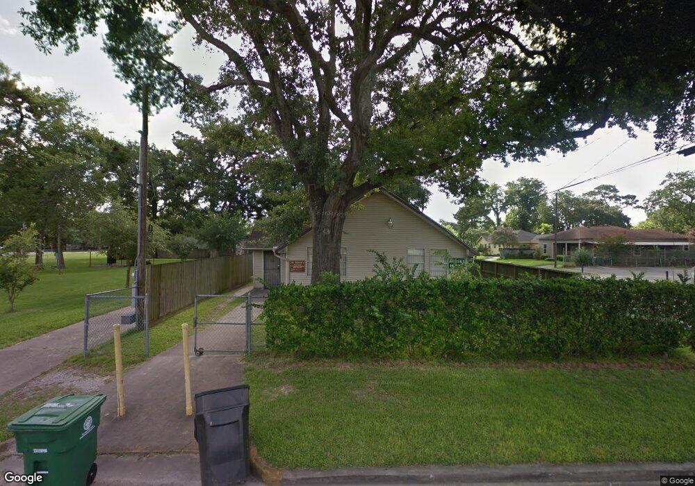 4902 Gano St, Houston, TX 77009 - photo 1