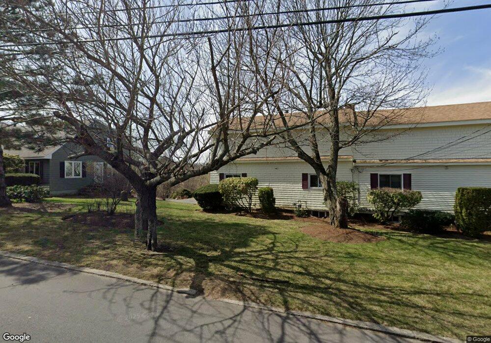 142 Lafayette St unit 1, Marblehead, MA 01945 - photo 1