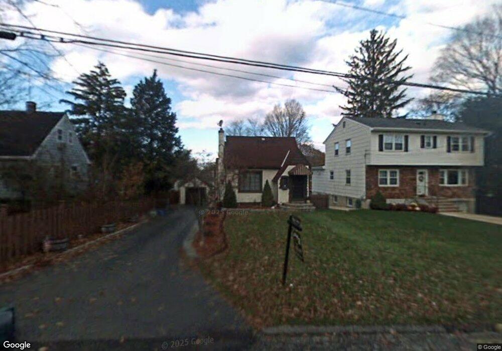 87 Amsterdam Ave, Hawthorne, NY 10532 - photo 1