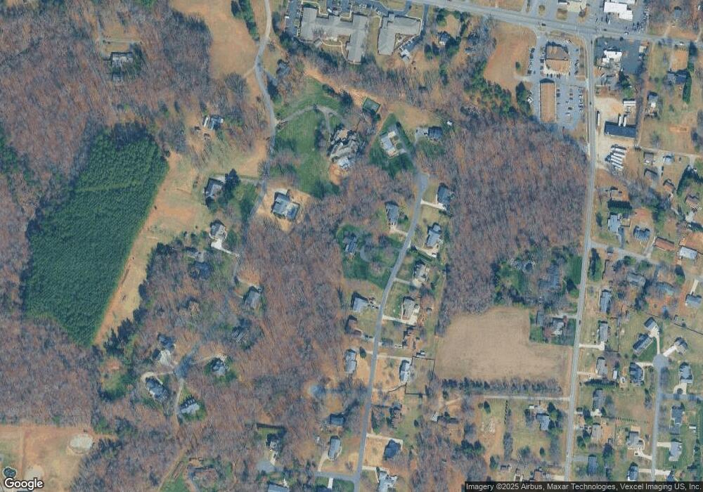 2653 Fines Creek Dr, Statesville, NC 28625 - photo 1