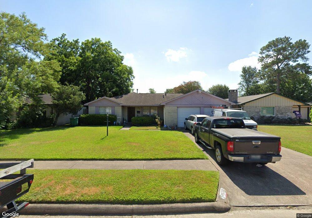 8914 Indian River Dr, Houston, TX 77088 - photo 1
