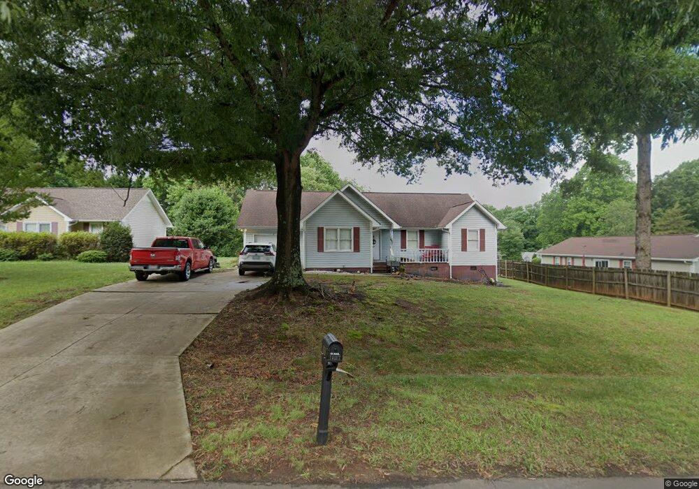 147 Candlestick Dr, Statesville, NC 28625 - photo 1