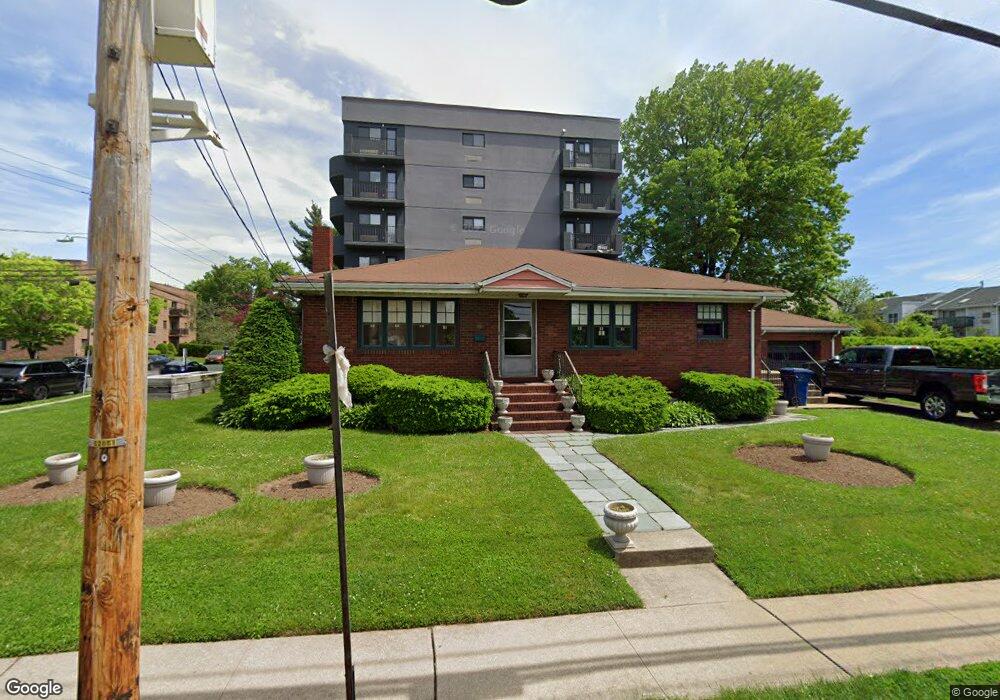 266 E Pleasantview Ave, Hackensack, NJ 07601 - photo 1