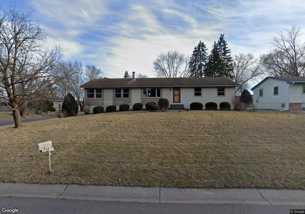 11491 97th Place N, Maple Grove, MN 55369 - photo 1