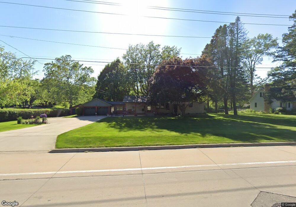 2613 Rownd St, Cedar Falls, IA 50613 - photo 1