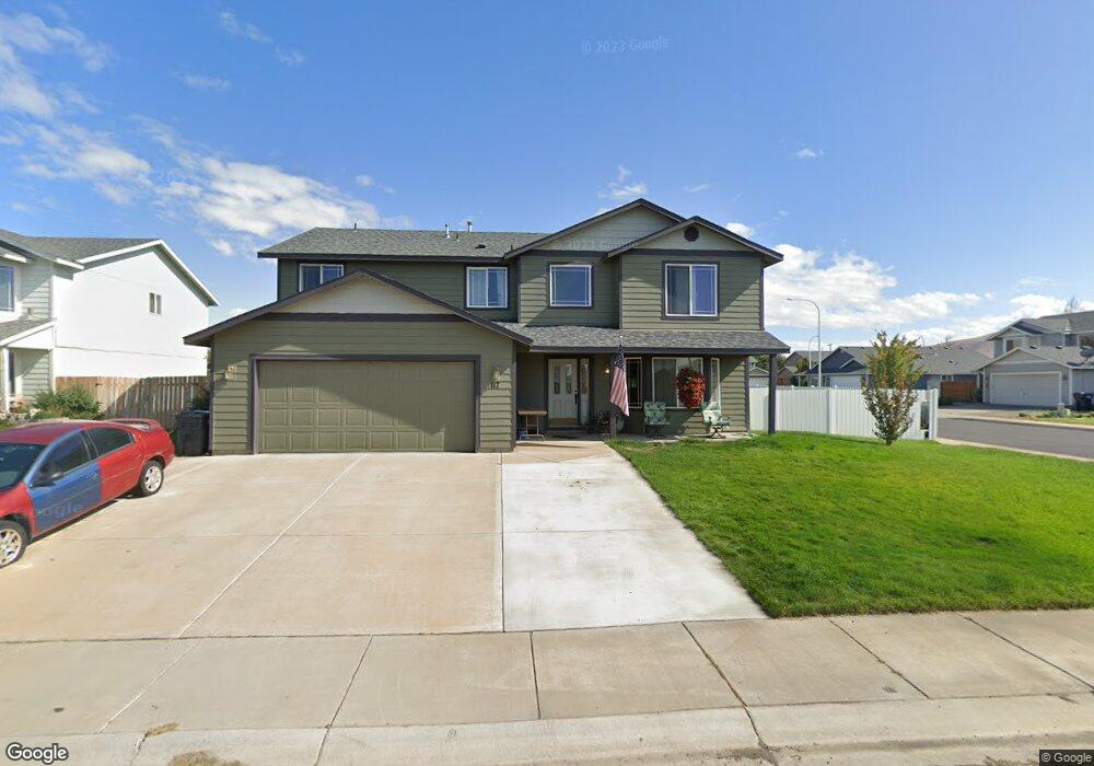 117 S Glacier St, Moxee, WA 98936 - photo 1