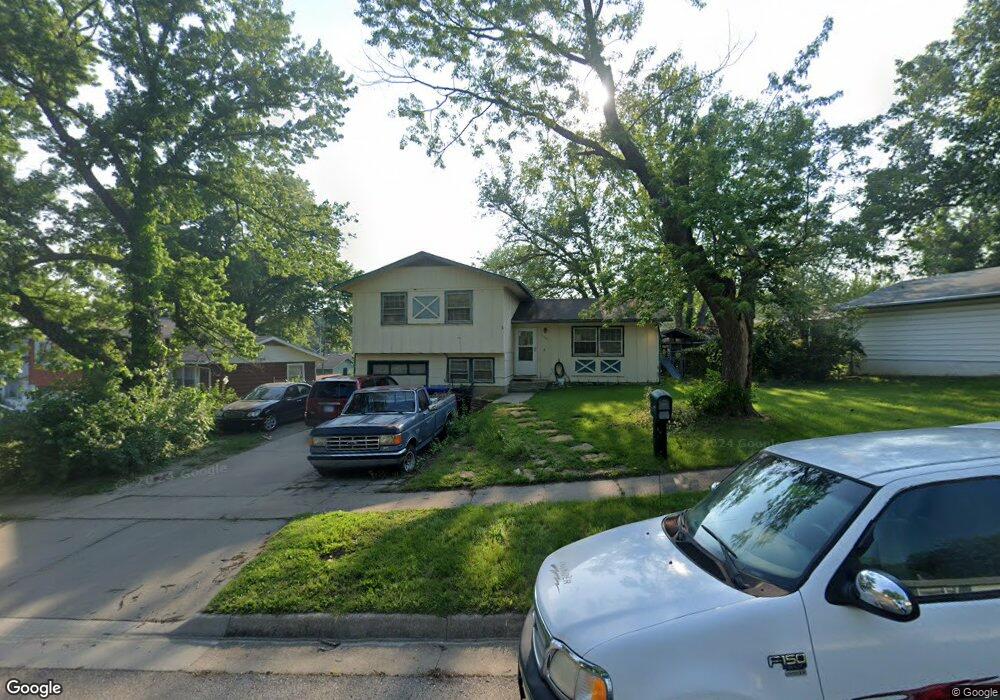 3607 SE Massachusetts Ave, Topeka, KS 66605 - photo 1