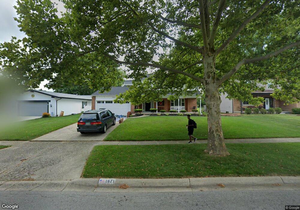 1671 Alpine Dr, Columbus, OH 43229 - photo 1