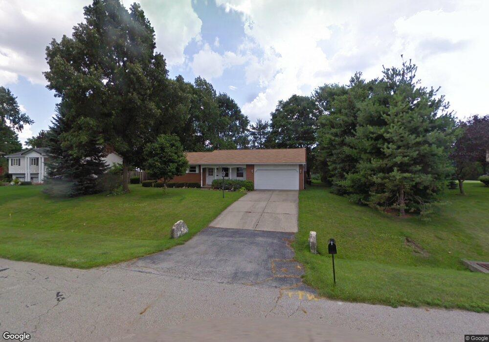 5907 Baintree Dr, Columbus, OH 43213 - photo 1