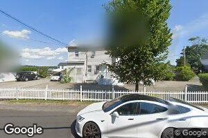 215 Hillspoint Rd, Westport, CT 06880