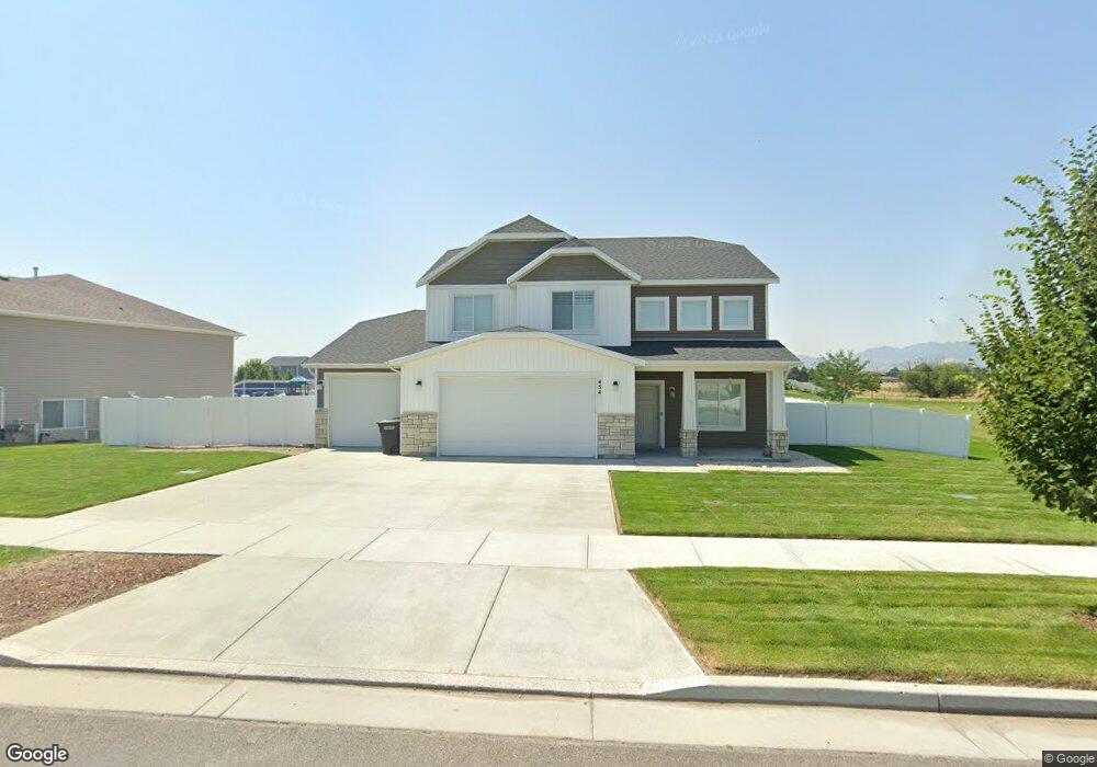 454 S 400 E, Hyrum, UT 84319 - photo 1