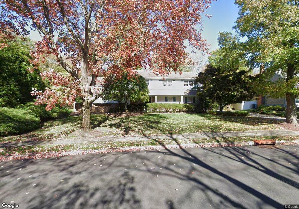 11 Pierce Dr, Paramus, NJ 07652 - photo 1