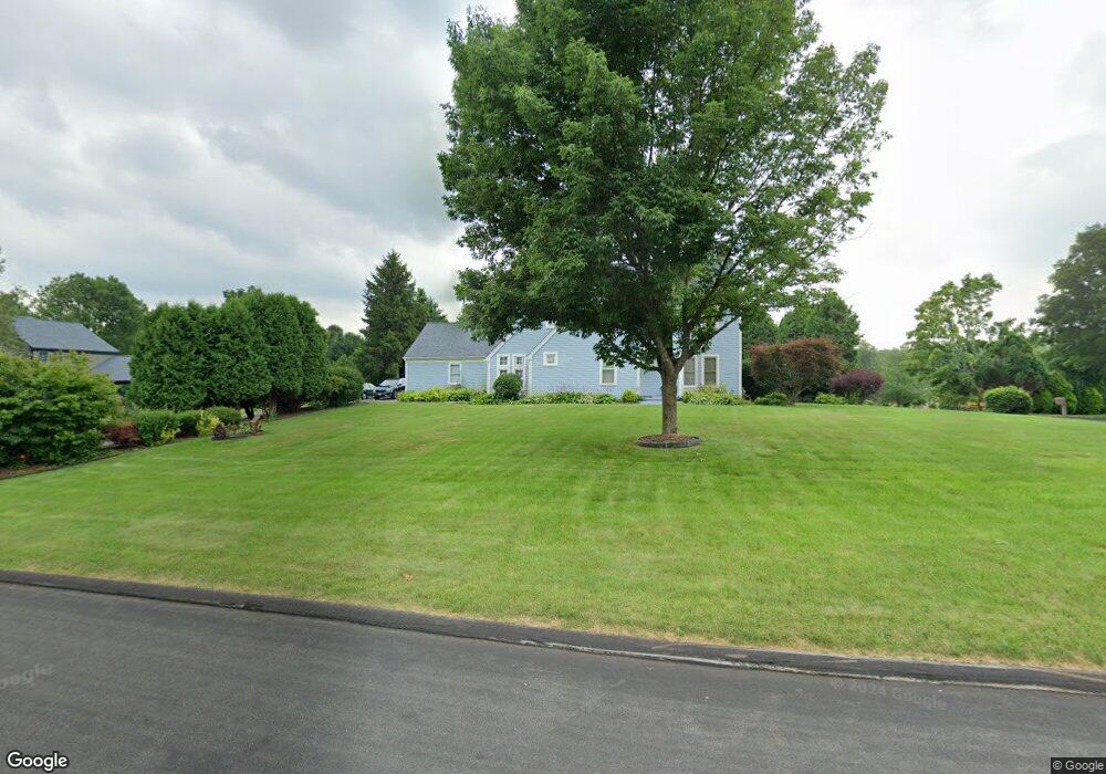 11 Breezy Knoll Dr, Bloomfield, CT 06002 - photo 1