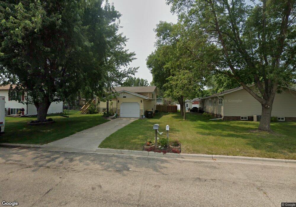 1627 7th Ave NE, Jamestown, ND 58401 - photo 1