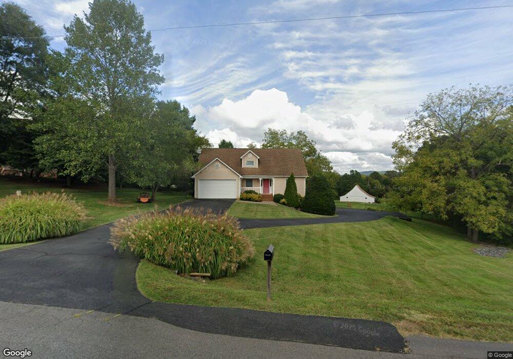 656 Meander Run Rd, Locust Dale, VA 22948 - photo 1