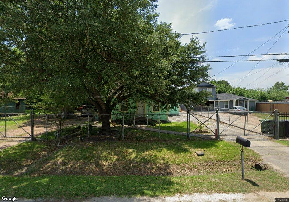 2906 Firnat St, Houston, TX 77093 - photo 1
