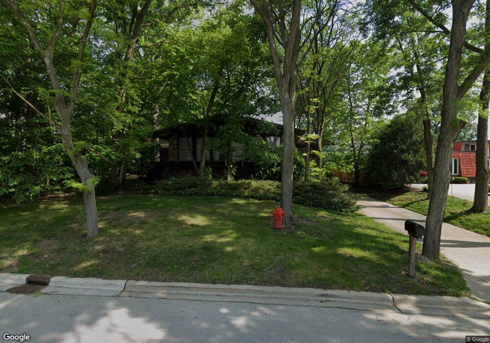 4600 Tall Oaks Ln, Rolling Meadows, IL 60008 - photo 1