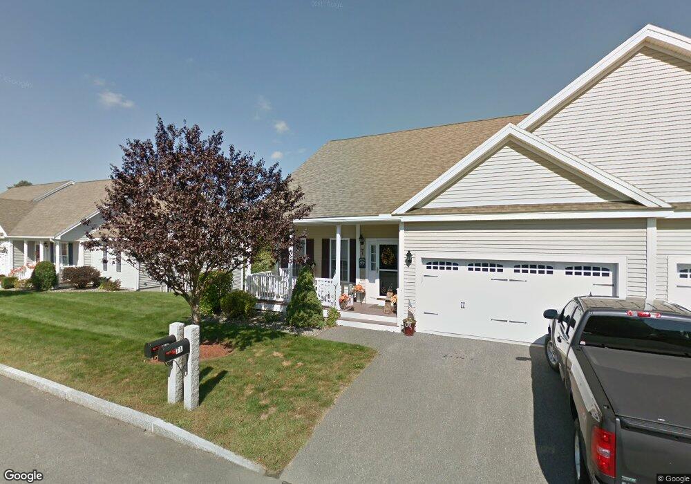 71 Leddy Dr, Epping, NH 03042 - photo 1