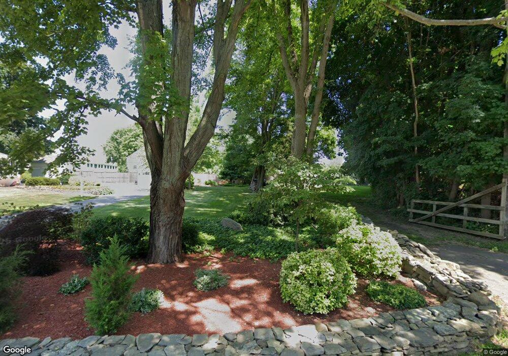 299 Long Hill Rd, Guilford, CT 06437 - photo 1