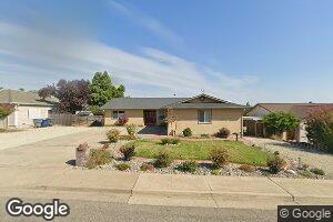 2798 Starlight Blvd, Redding, CA 96001