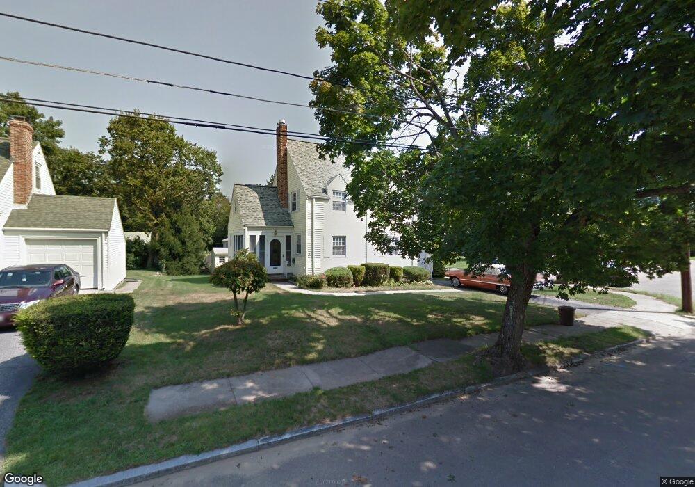 15 Bear Hill Rd, Stoneham, MA 02180 - photo 1