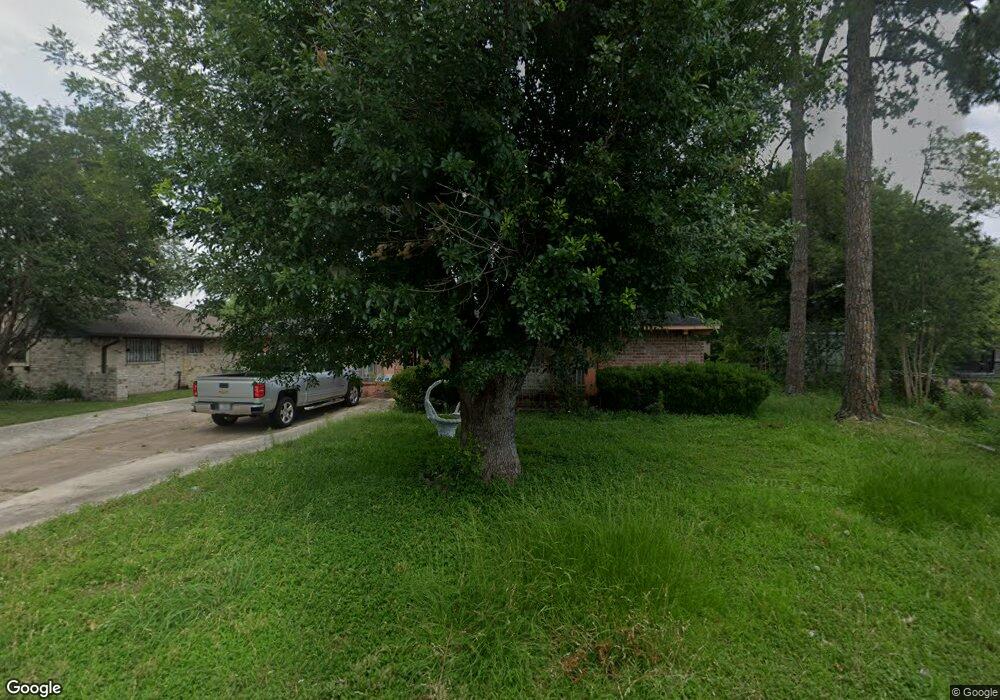 8830 Rutherford Ln, Houston, TX 77088 - photo 1