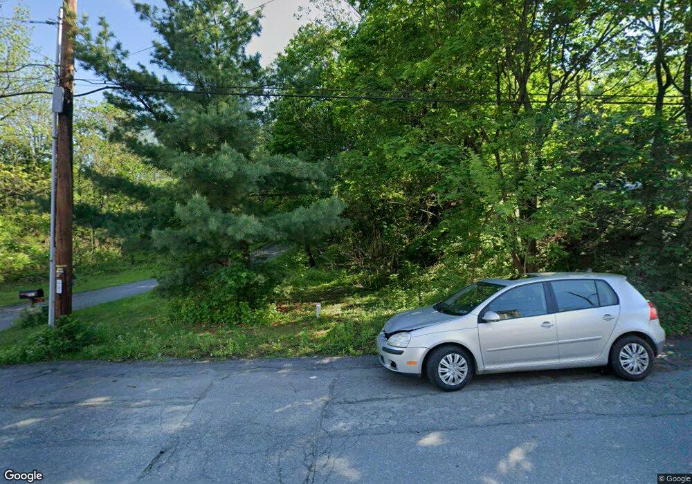 335 Port Clinton Ave, Hamburg, PA 19526 - photo 1