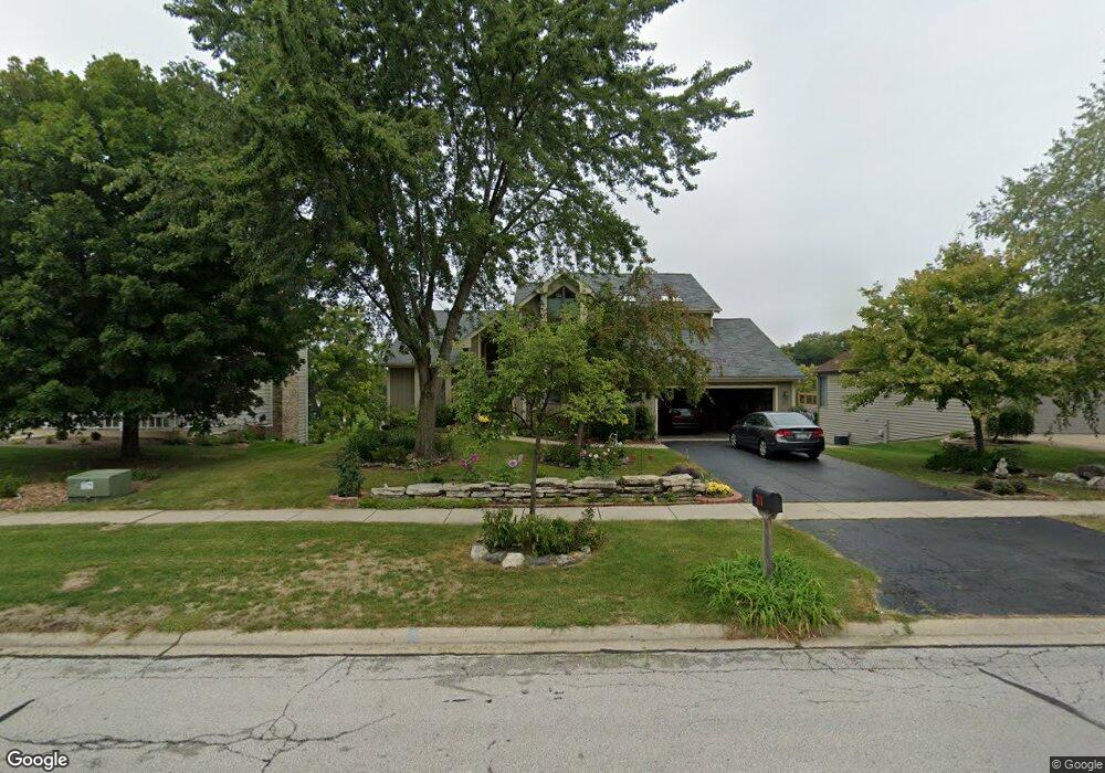 711 Young Ave unit 1, Batavia, IL 60510 - photo 1