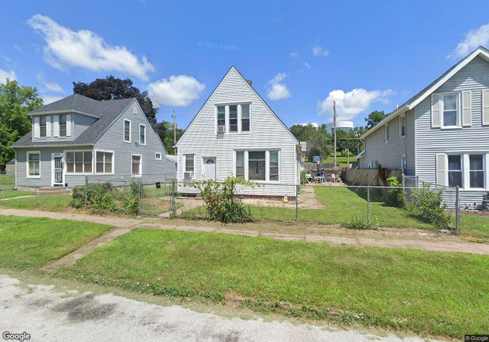 1838 W 8th St, Davenport, IA 52802 - photo 1