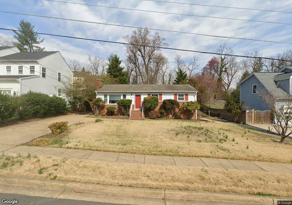 6606 Rockmont Ct, Falls Church, VA 22043 - photo 1