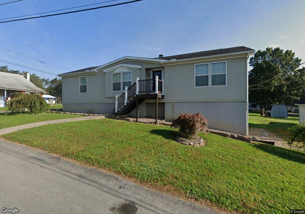 201 Green St, Selinsgrove, PA 17870 - photo 1