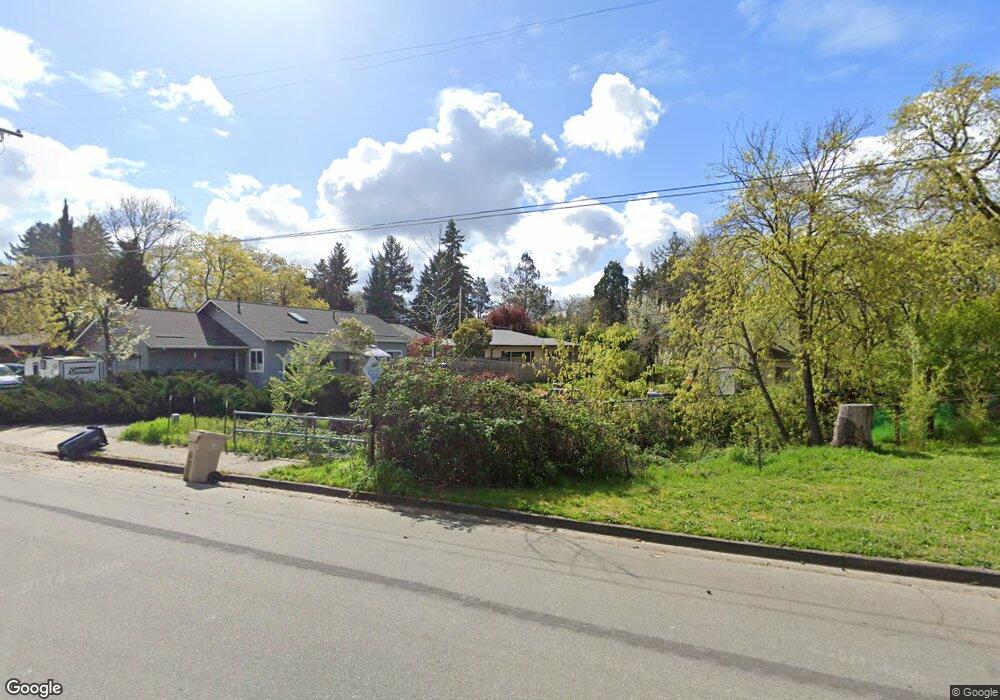 249 SW Central Ave, Grants Pass, OR 97526 - photo 1