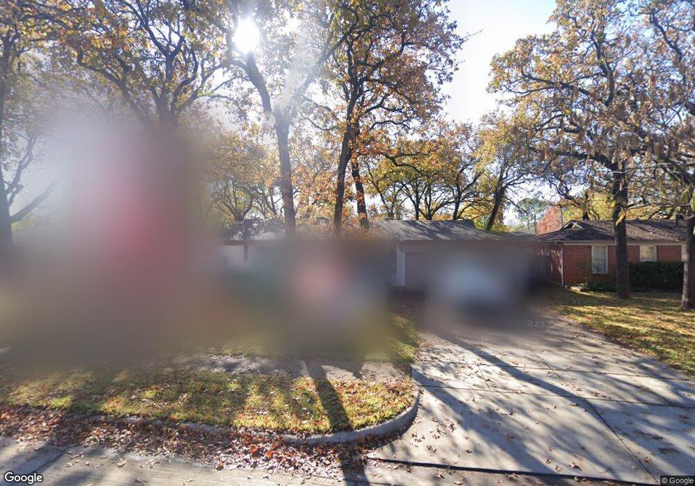 340 Bedford Ct E, Bedford, TX 76022 - photo 1