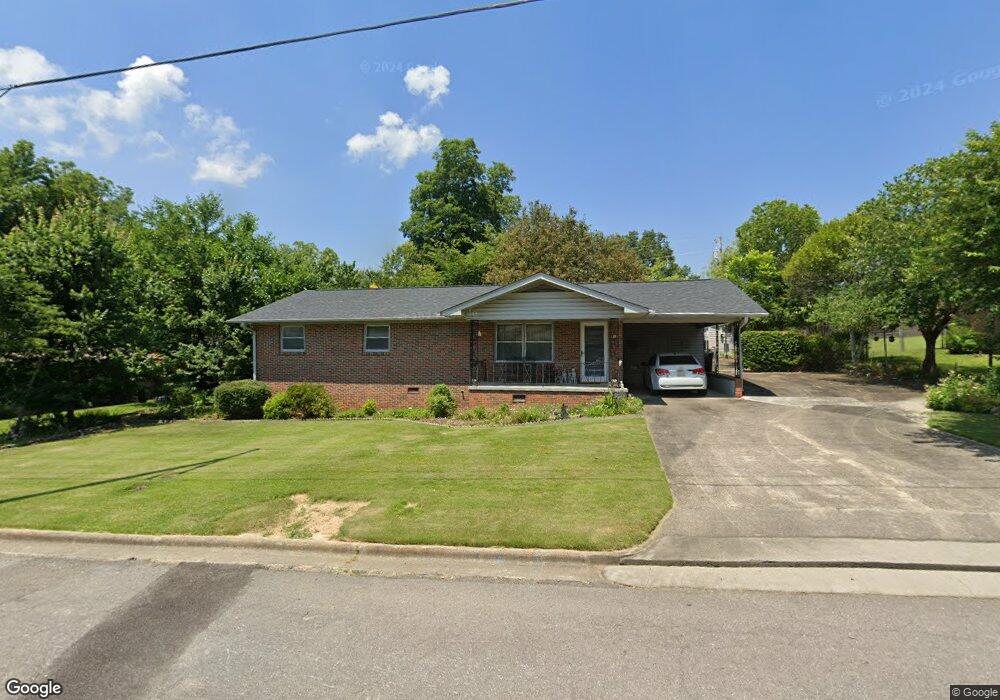 913 Nunnelly Ave SW, Cullman, AL 35055 - photo 1