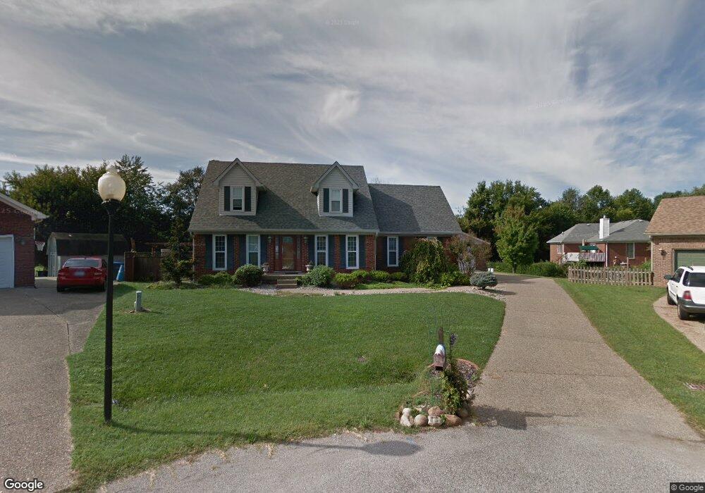 8204 Jonathan Ct, Louisville, KY 40228 - photo 1