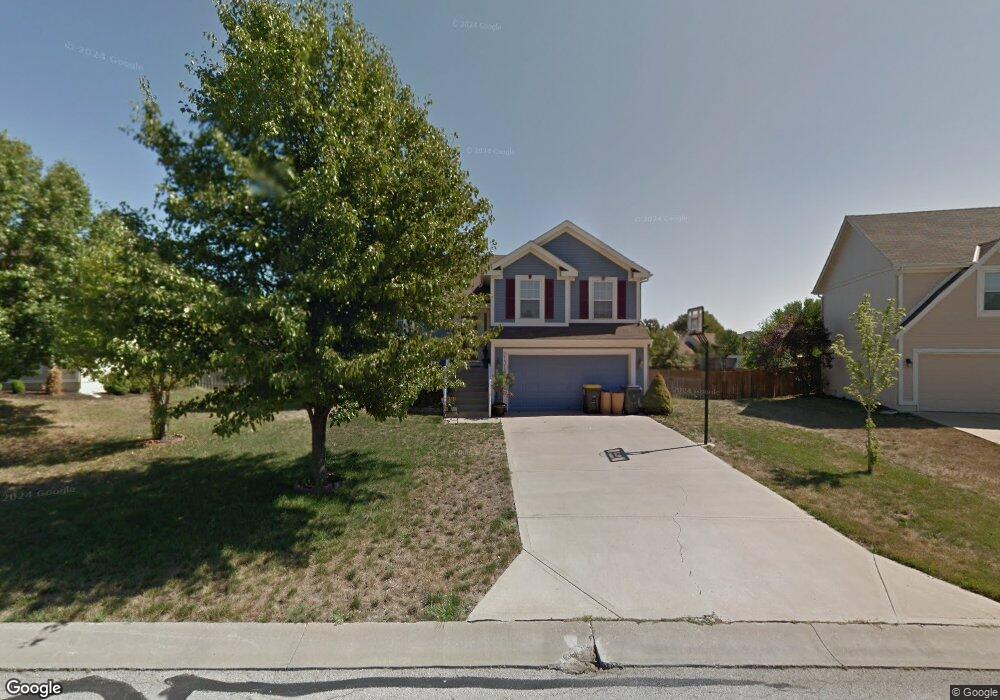 21316 W 51st Ct, Shawnee, KS 66218 - photo 1