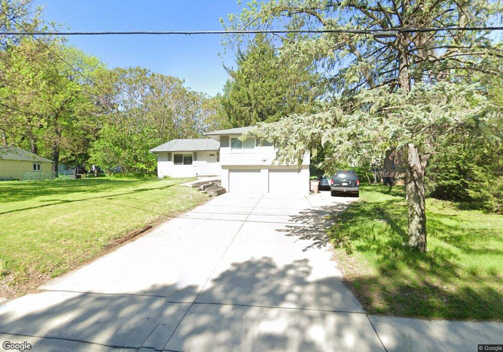 1330 63rd St, Windsor Heights, IA 50324 - photo 1