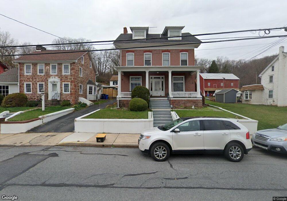 184 E Main St, Reinholds, PA 17569 - photo 1