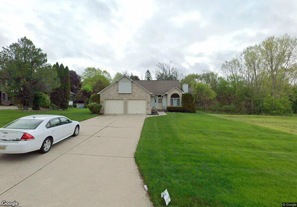 1206 Heatherwoode Rd, Flint, MI 48532 - photo 1